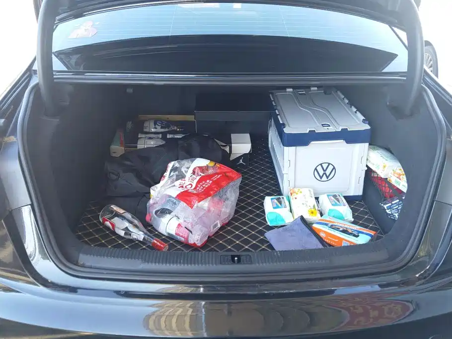 Audi A6L — миниатюра 4