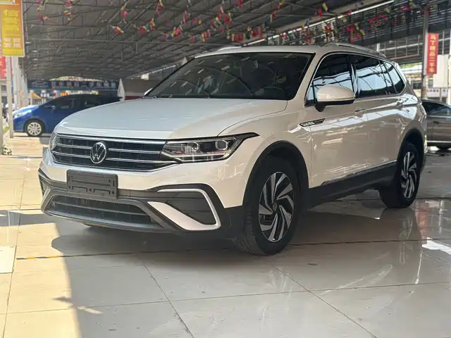 Volkswagen Tiguan L