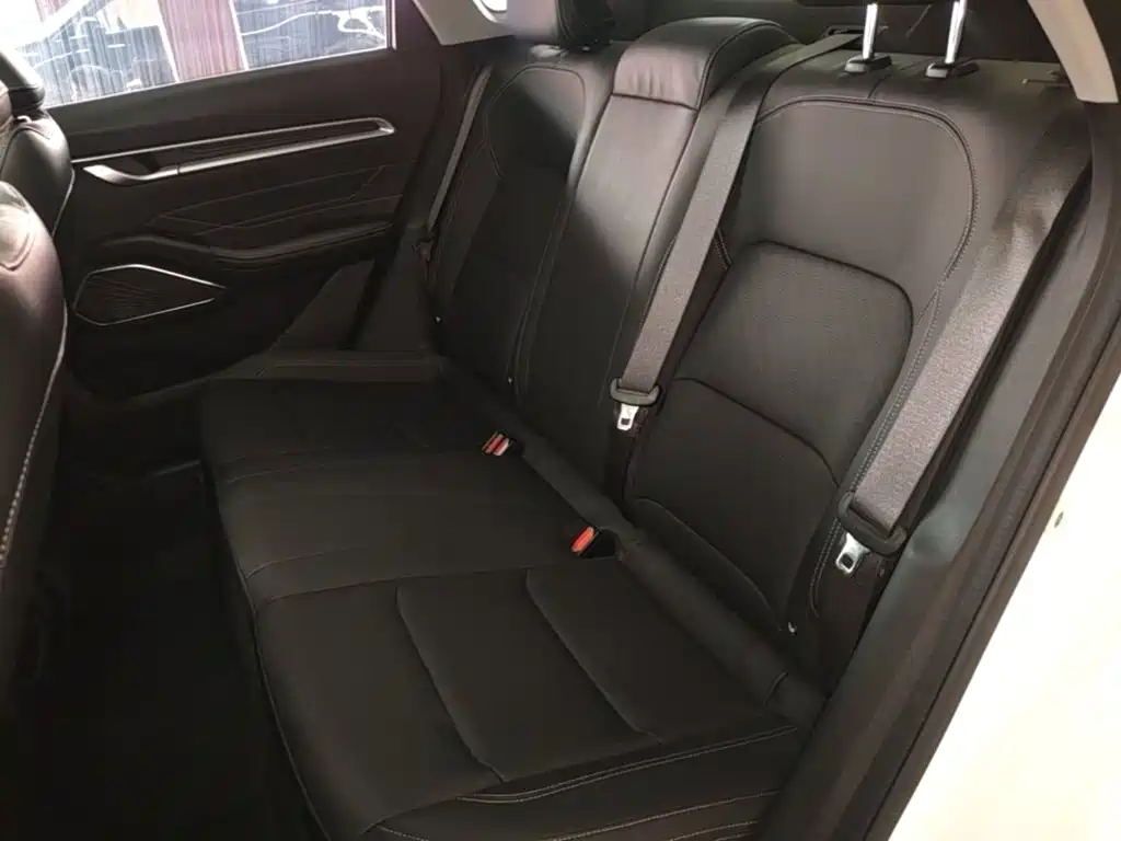 Geely Emgrand — миниатюра 17