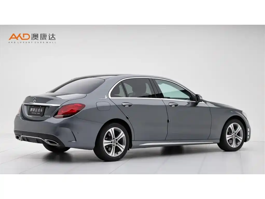 Mercedes-Benz C-Class — миниатюра 3