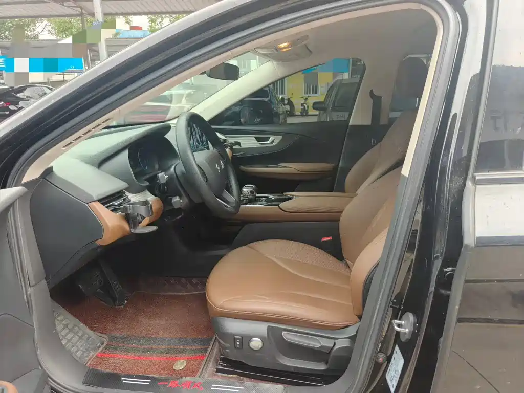 Hongqi E-QM5 2024 610km PLUS