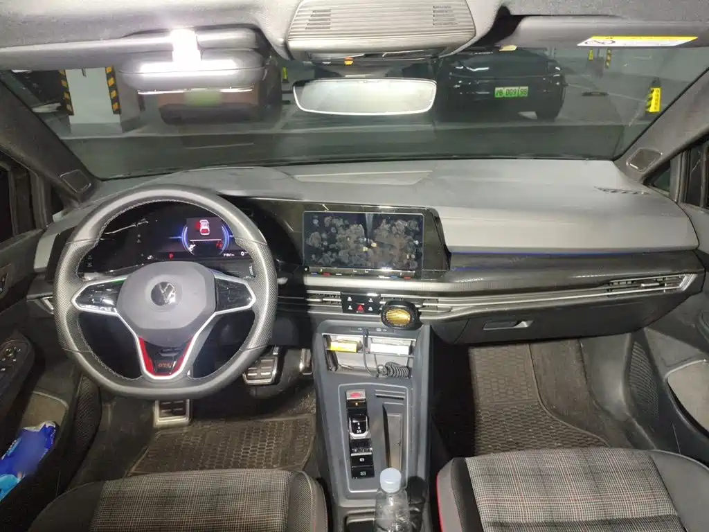 Volkswagen Golf GTI — миниатюра 10