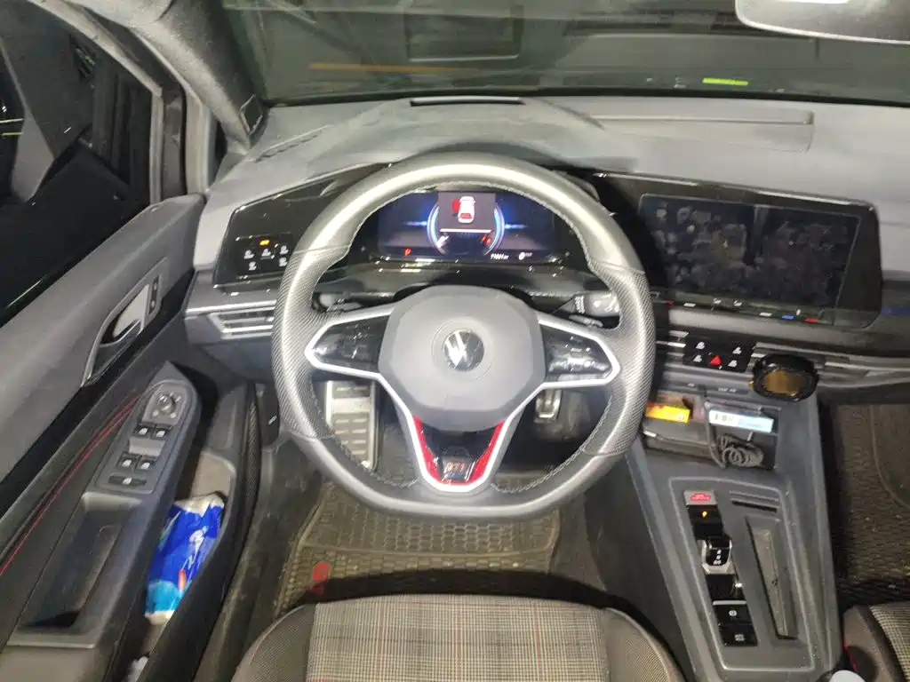 Volkswagen Golf GTI — миниатюра 11