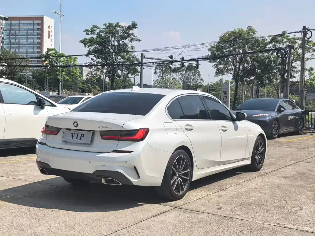 BMW 3 Series — миниатюра 7