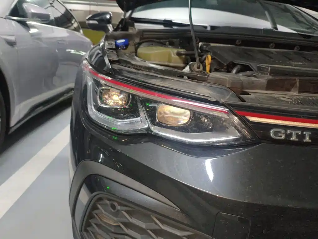 Volkswagen Golf GTI — миниатюра 7