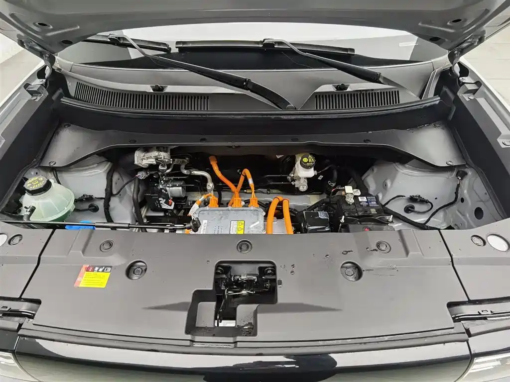 BAOJUN YUE ALSO PLUS