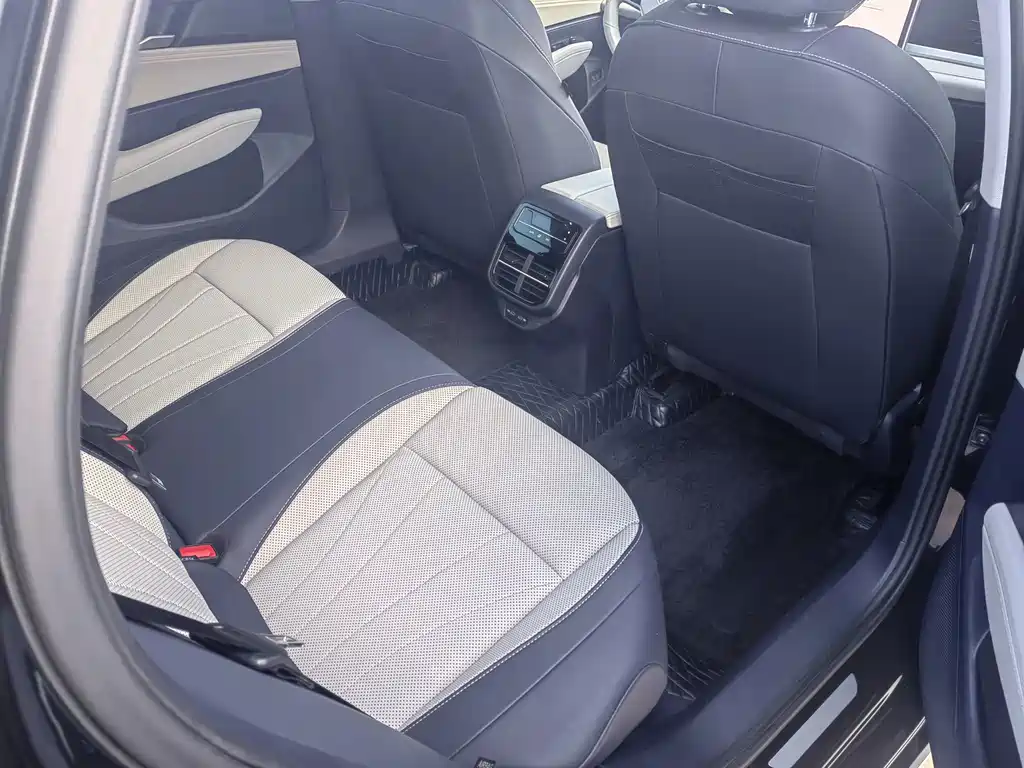 Volkswagen Passat — миниатюра 7