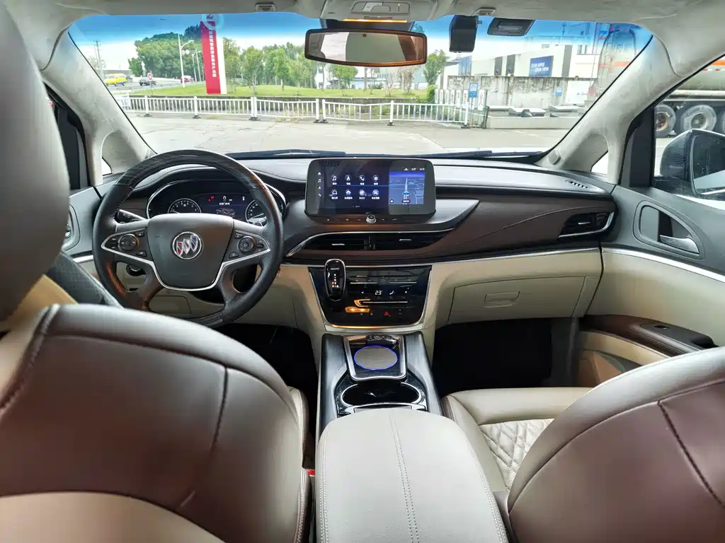 Buick GL8 — миниатюра 16