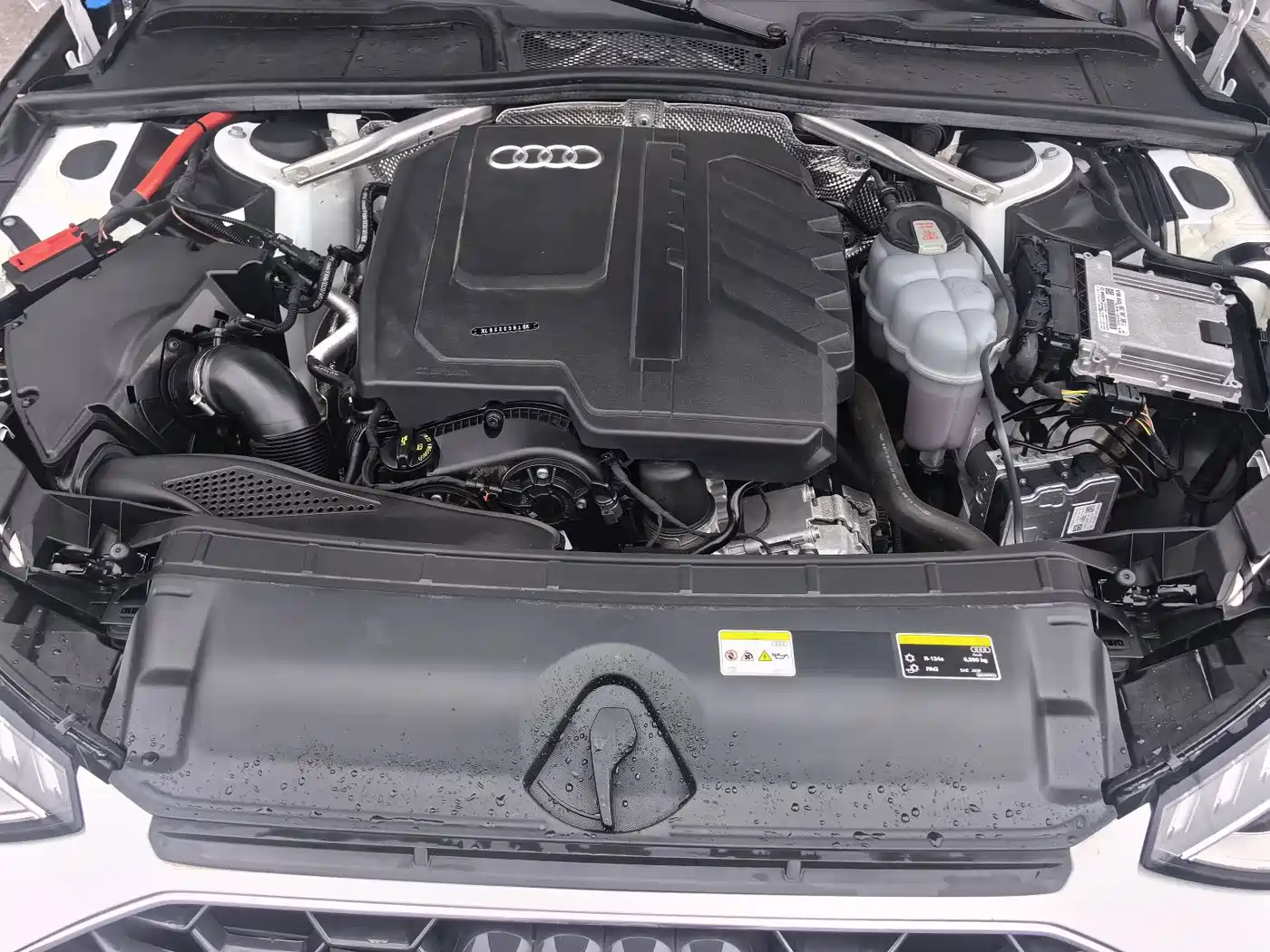 Audi A4L 2023 Белый из Китая, фото 6