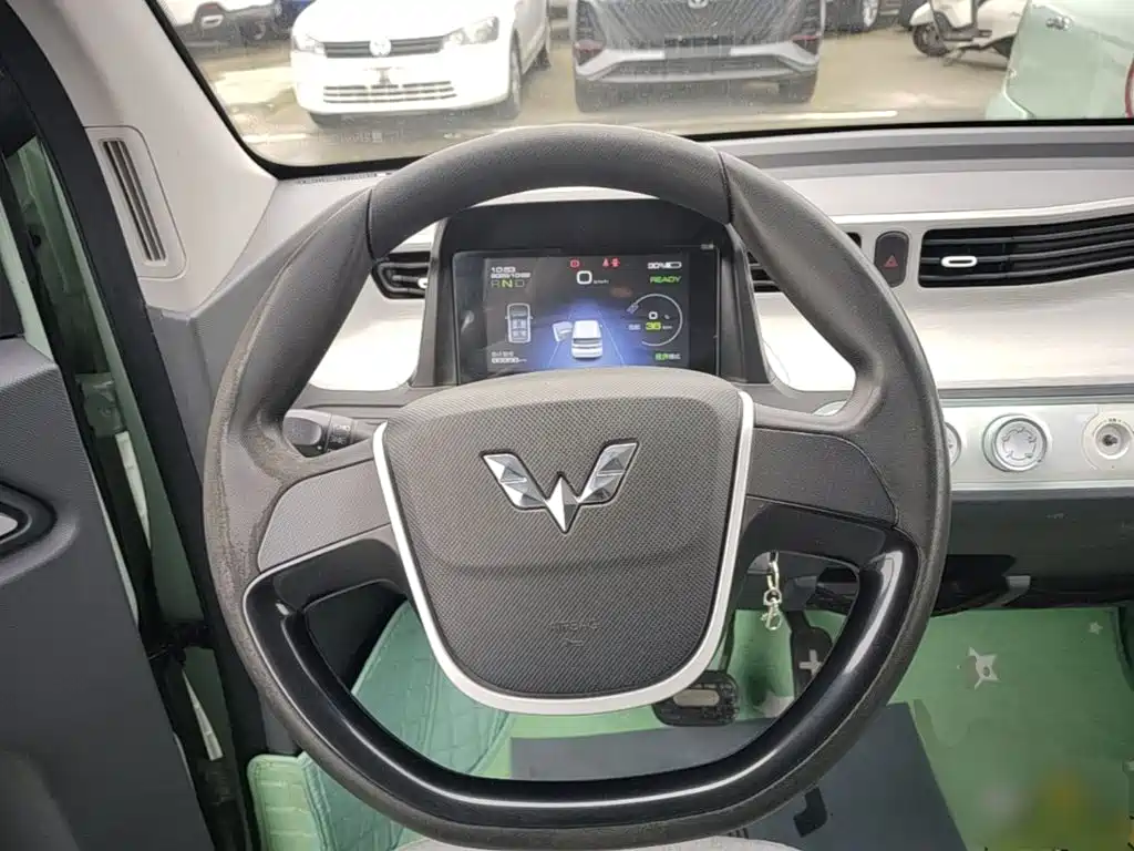 Wuling Hongguang Mini EV 2020 — фото 10