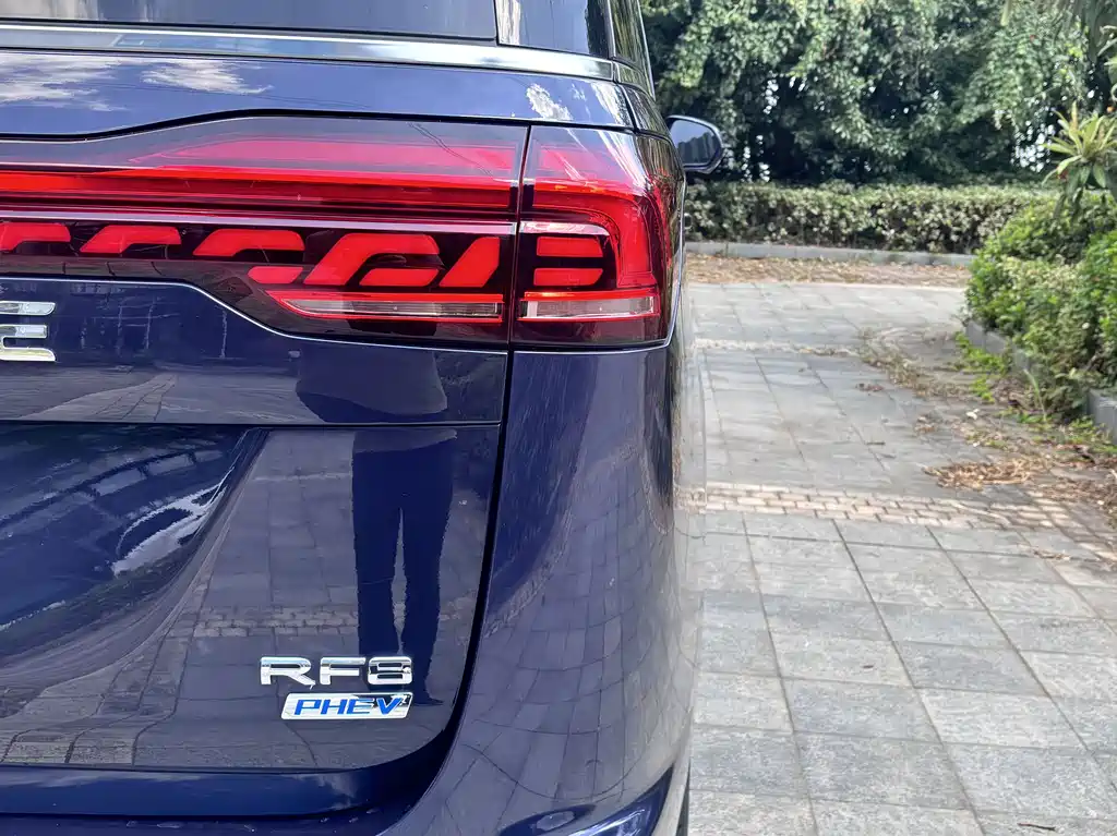 JAC Refine Refine RF8 PHEV — миниатюра 18