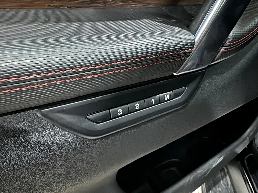 LAND ROVER DISCOVER SPORTS