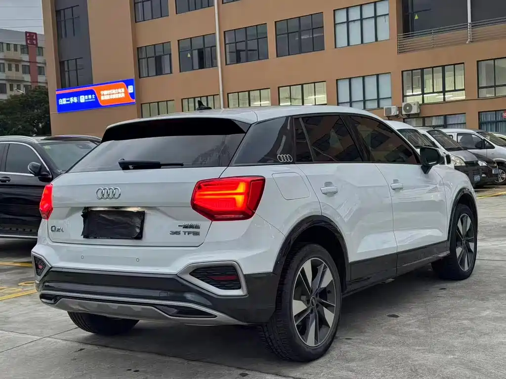 Audi Q2L — миниатюра 6
