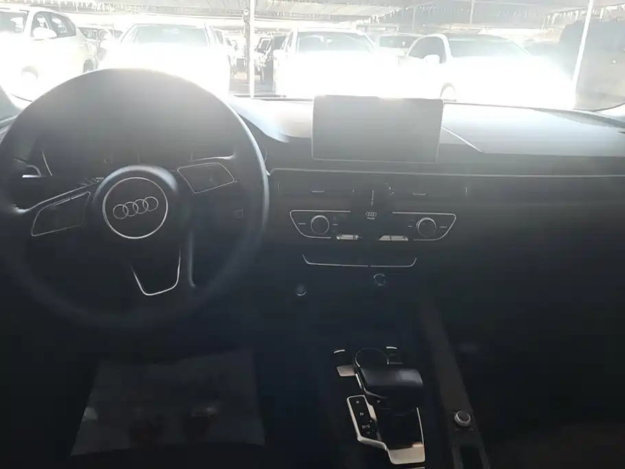 Audi A4L — миниатюра 12
