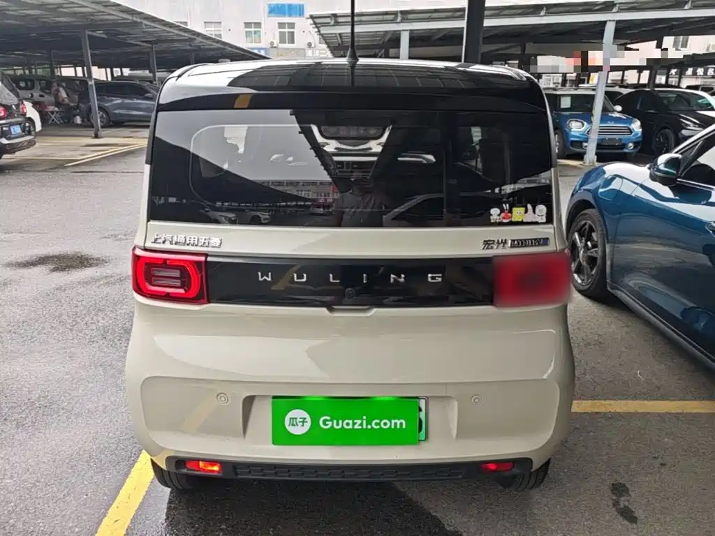 Wuling MINIEV — миниатюра 6