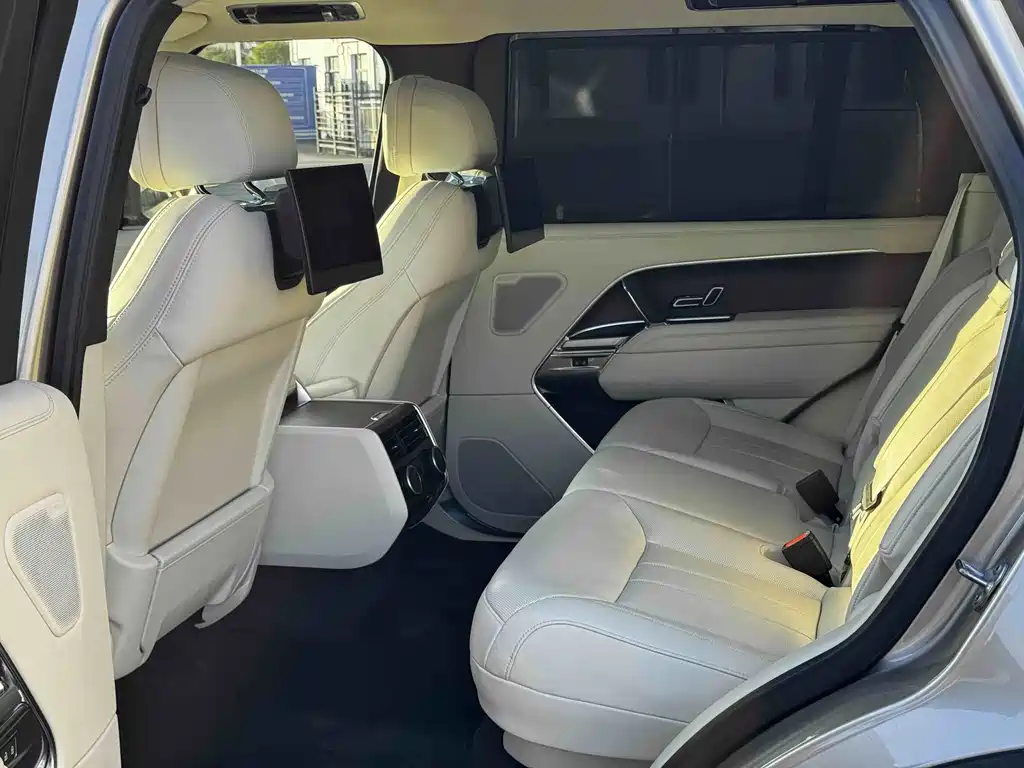Land Rover Range Rover — миниатюра 5