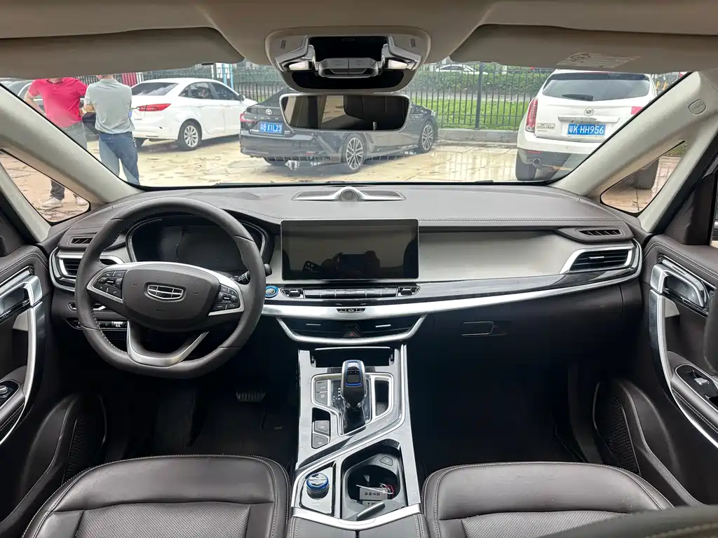 Geely Jia Ji New Energy — миниатюра 12