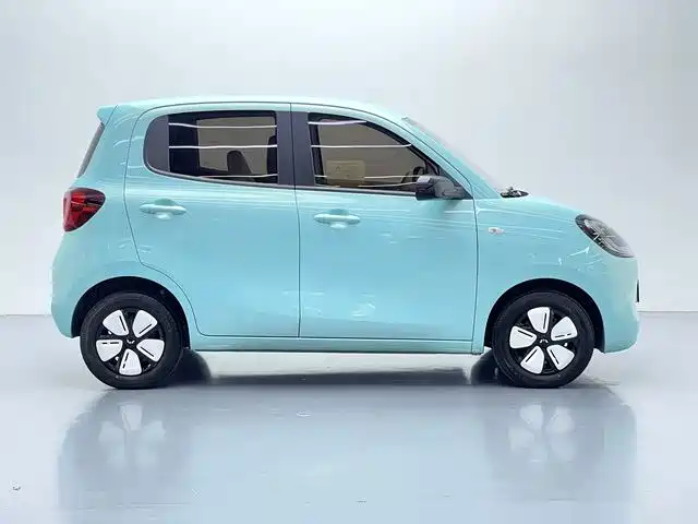 Wuling MINIEV — миниатюра 9