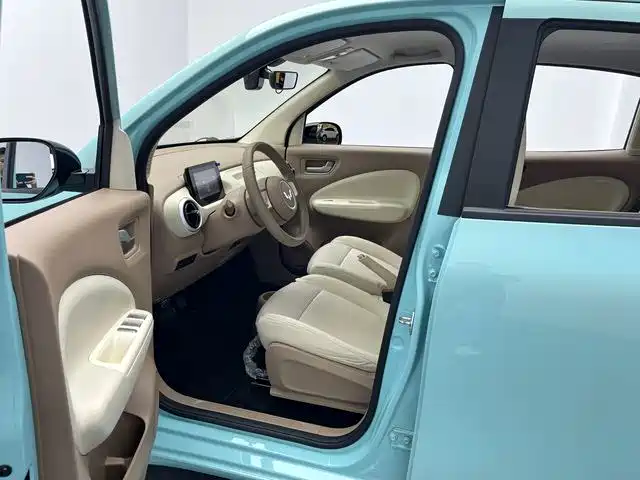 Wuling MINIEV — миниатюра 12