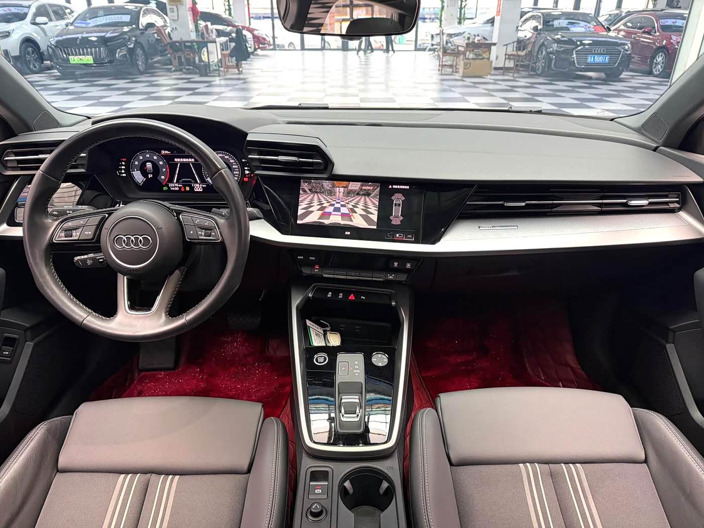 Audi A3 1.4 л 2022 г. Белый, пробег 22000 км