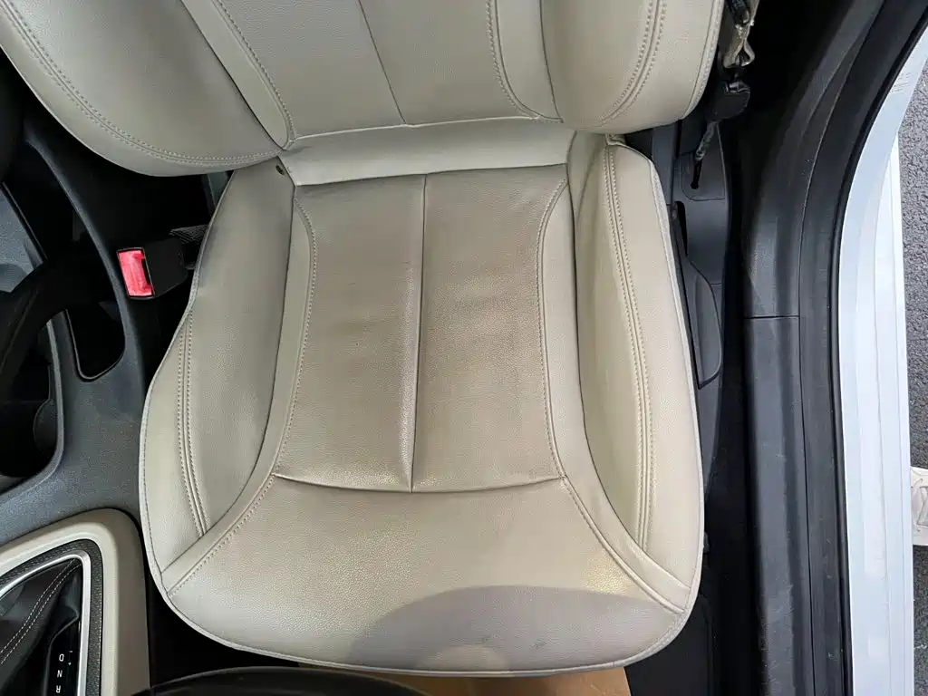 Buick Excelle — миниатюра 16