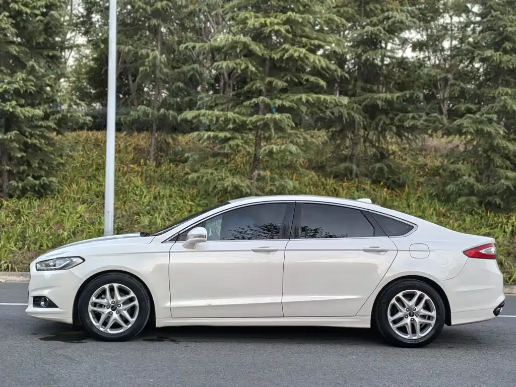 Ford Mondeo 2013 1.5L GTDi180 Fashion