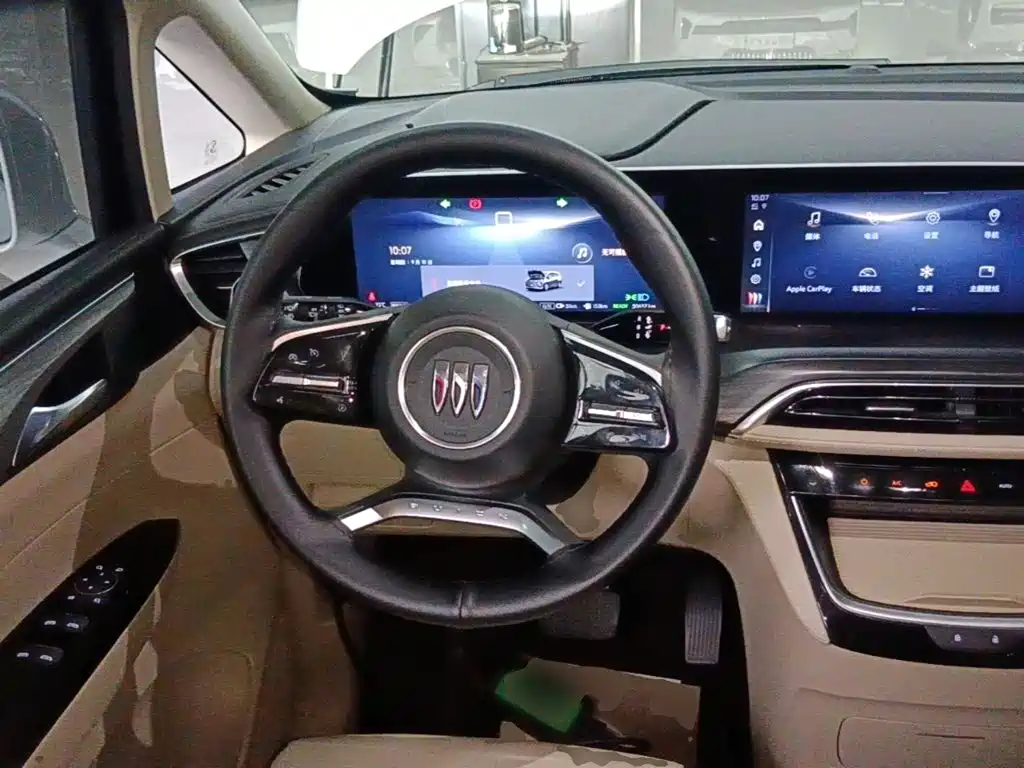 Buick GL8 Hybrid — миниатюра 11