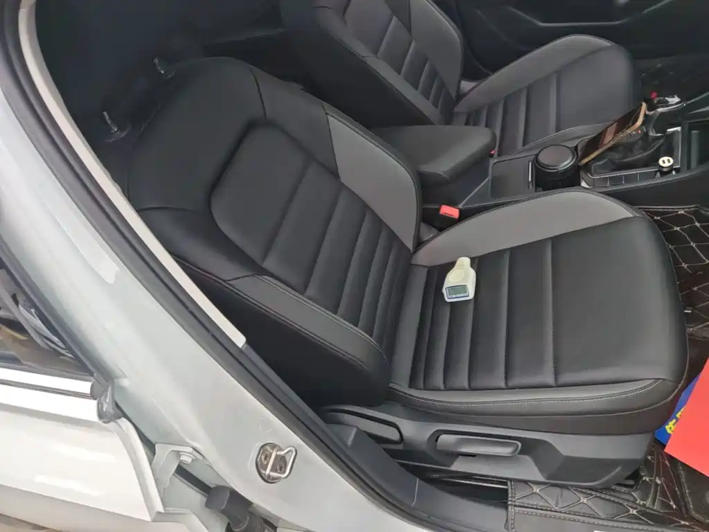 Volkswagen Sagitar — миниатюра 25