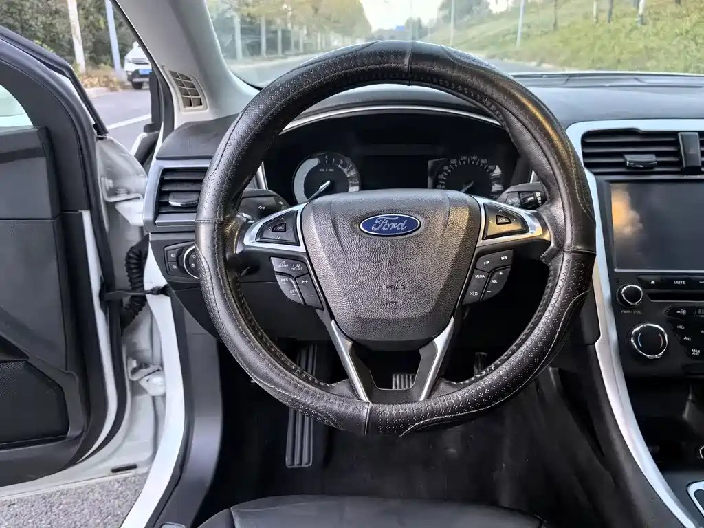 Ford Mondeo 2013 1.5L GTDi180 Fashion