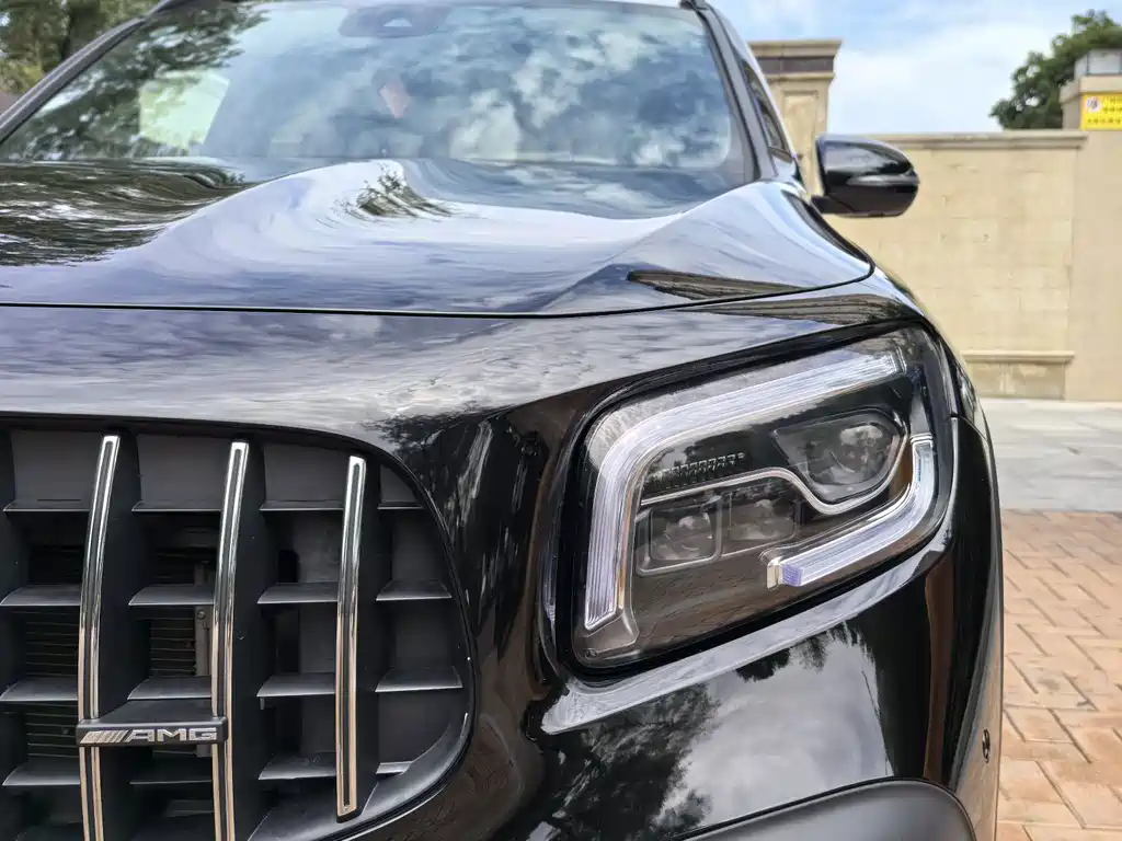Mercedes-Benz GLB AMG — миниатюра 4