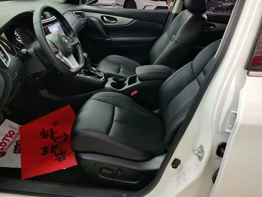Nissan Qashqai — миниатюра 9