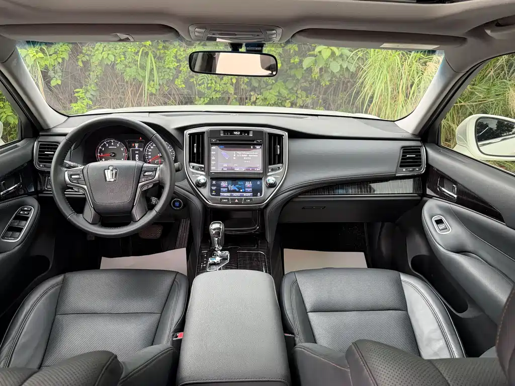 Toyota Crown 2.0T Fashion Edition, фото 14