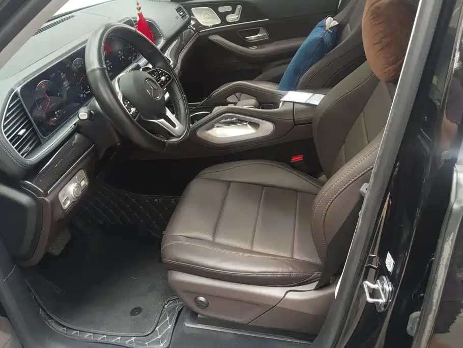 Mercedes-Benz GLE (Import) — миниатюра 9