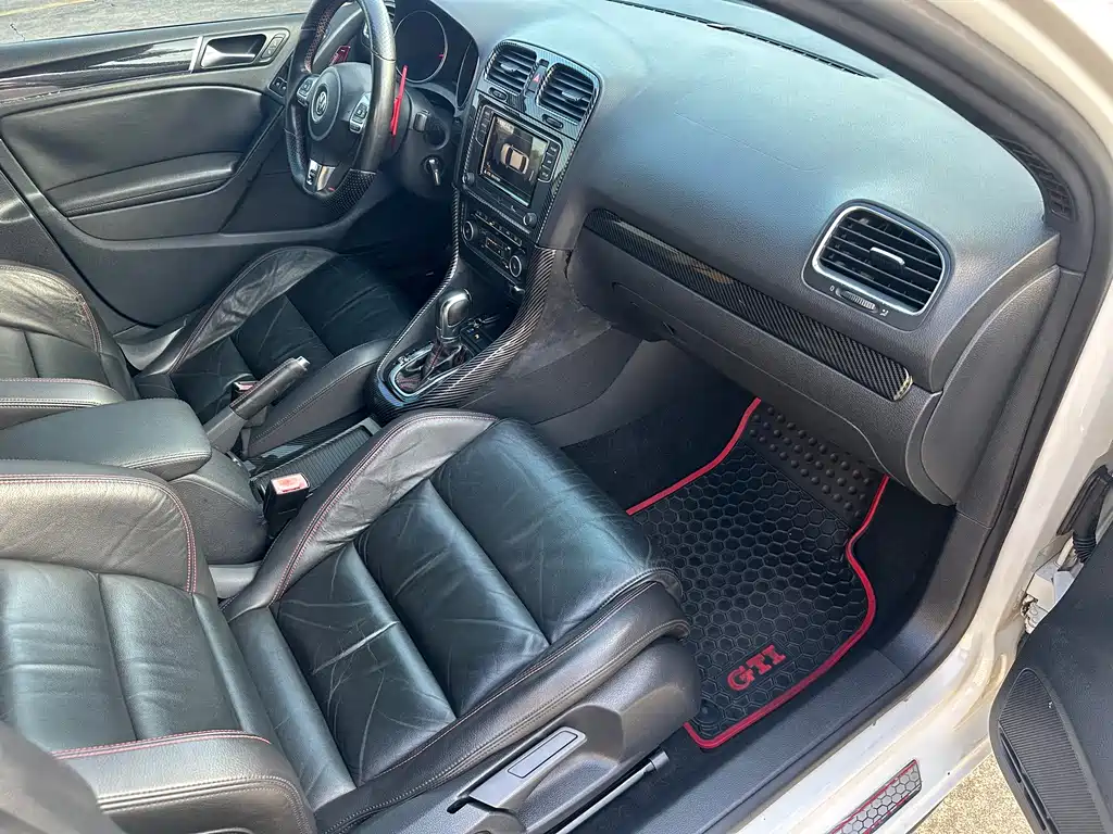 Volkswagen Golf GTI — миниатюра 23