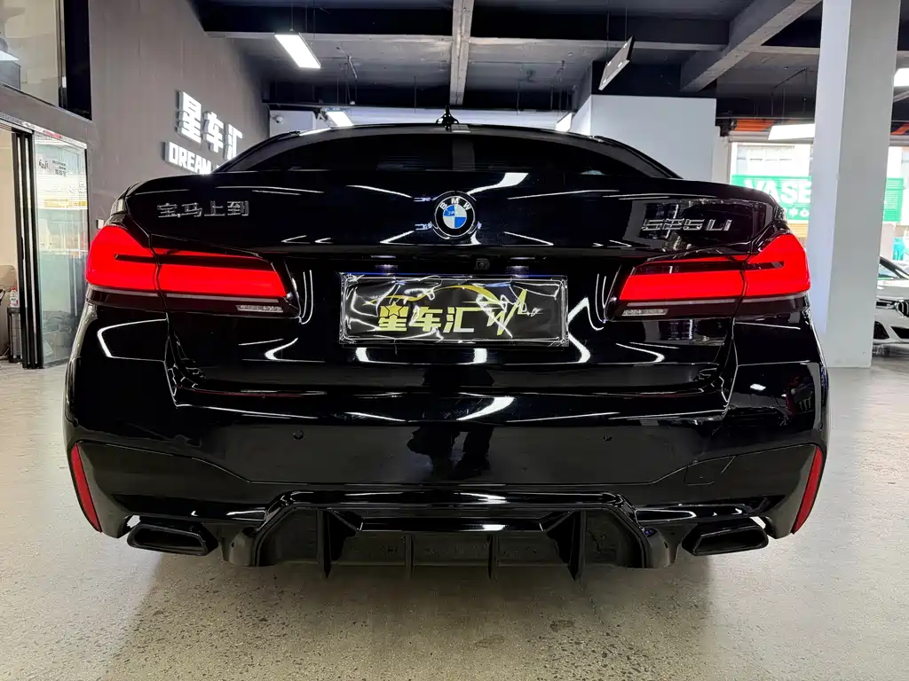 BMW 5 Series — миниатюра 12