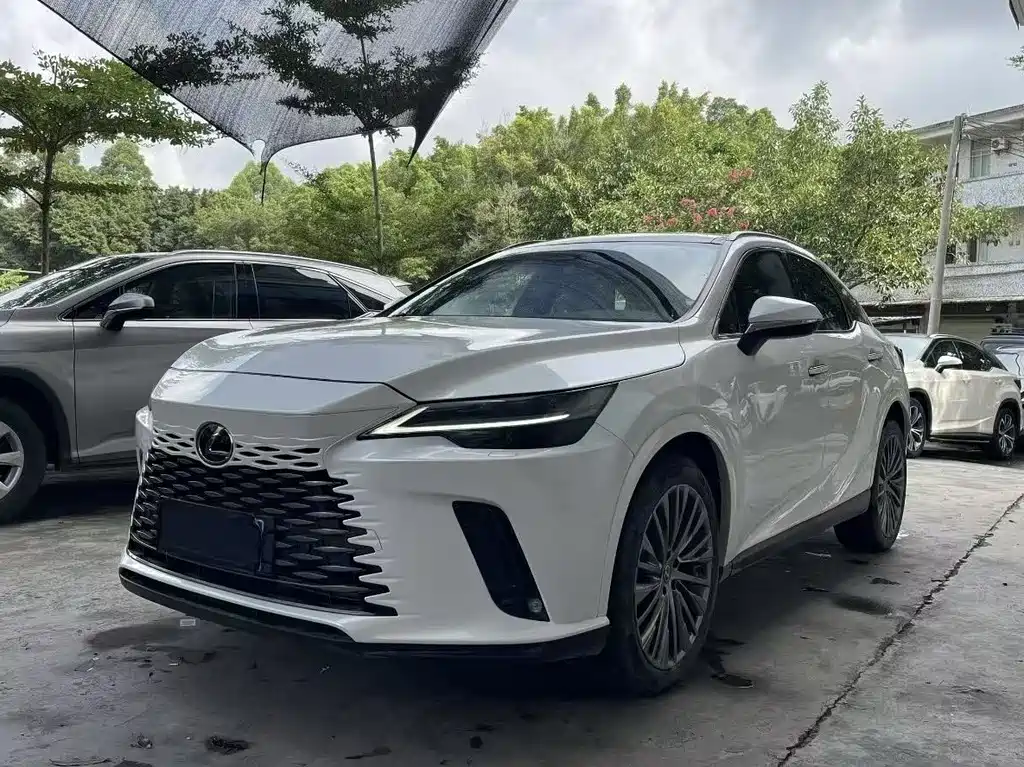 Lexus RX 2024
