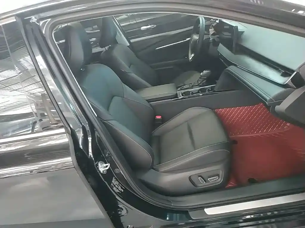 Toyota Camry — миниатюра 25