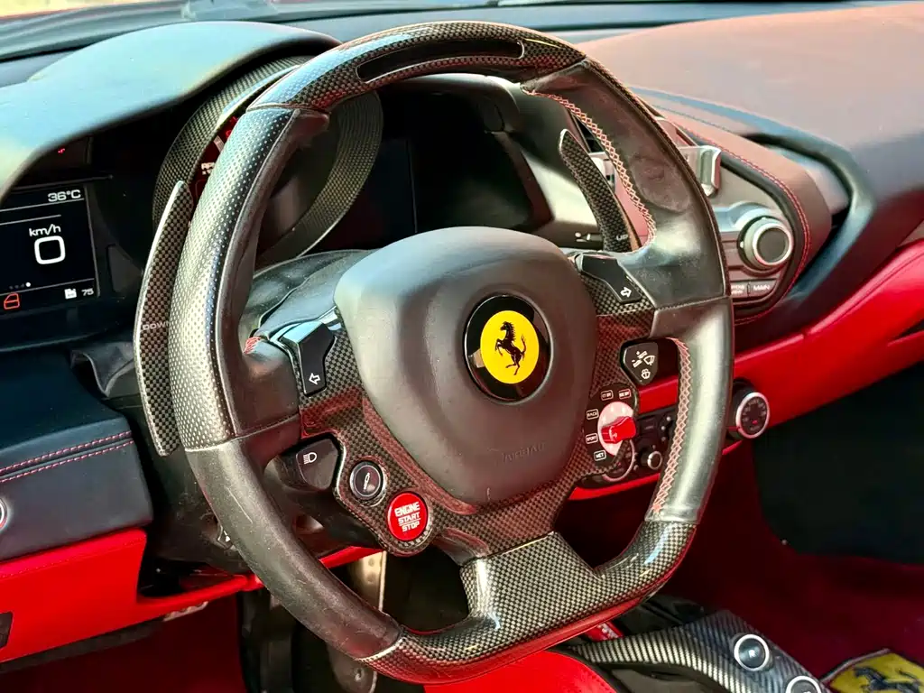 Ferrari 488 — миниатюра 7
