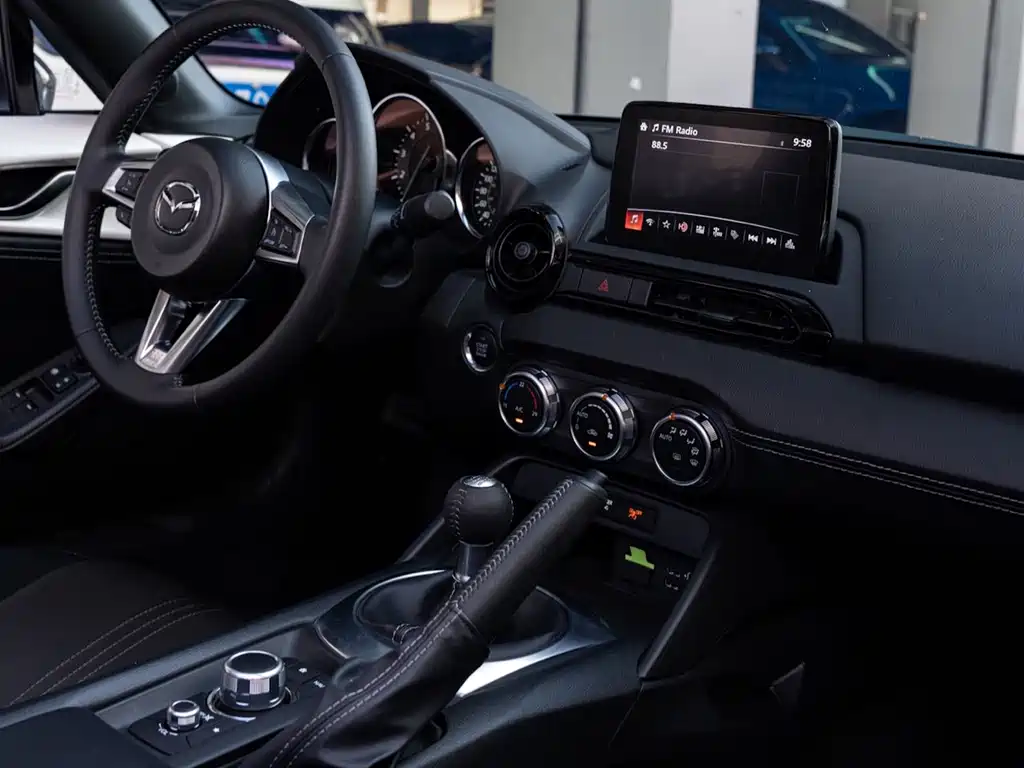 Mazda MX-5 — миниатюра 6