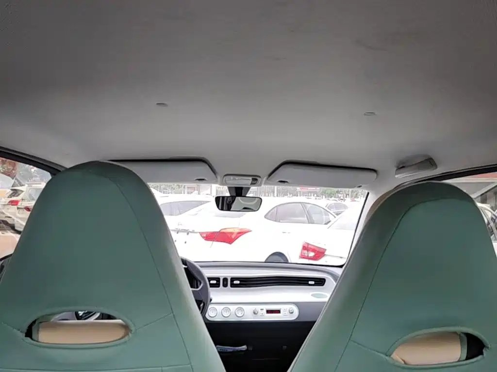 Wuling MINIEV — миниатюра 18