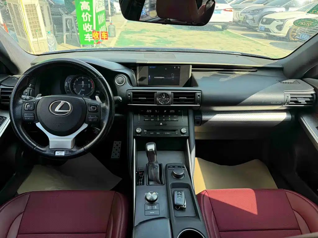 Lexus IS — миниатюра 13