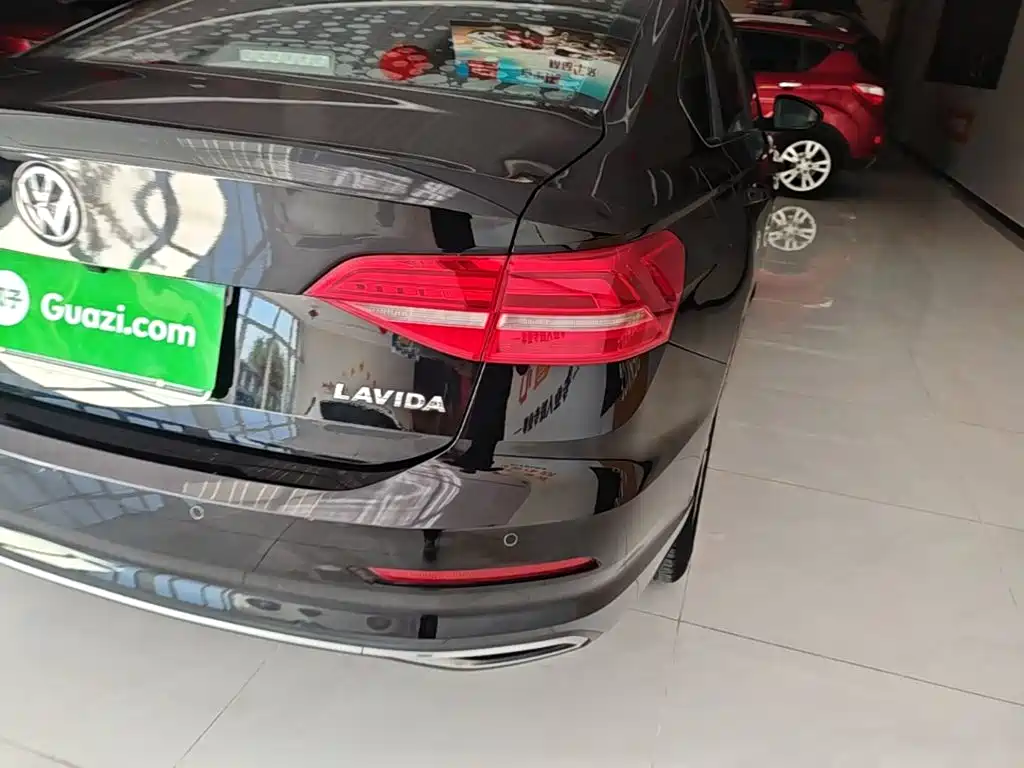 Volkswagen Lavida — миниатюра 8
