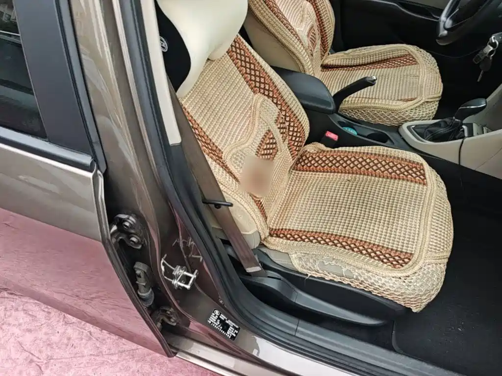 Buick Excelle — миниатюра 25