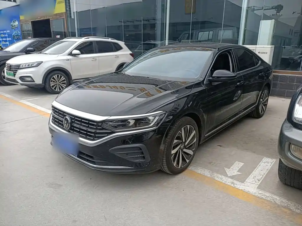 帕萨特 2026款 出众款 380TSI 龙腾版 2026