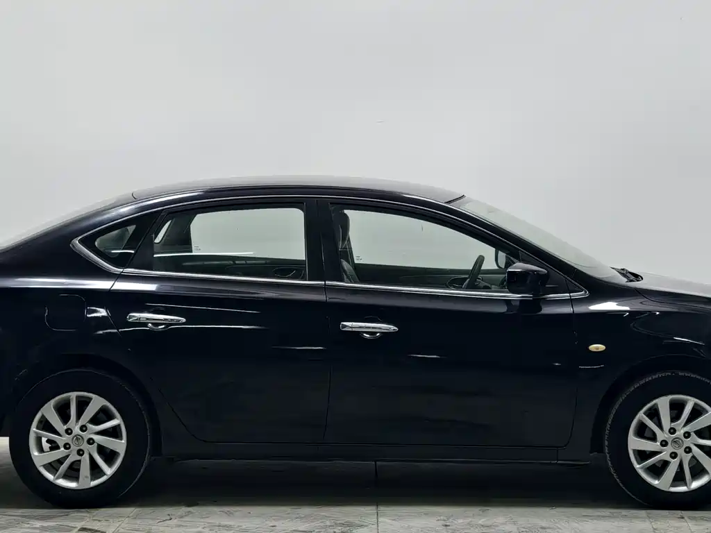 Nissan Sylphy — миниатюра 8