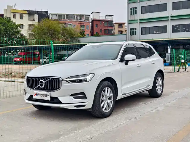 VOLVO XC60 2020