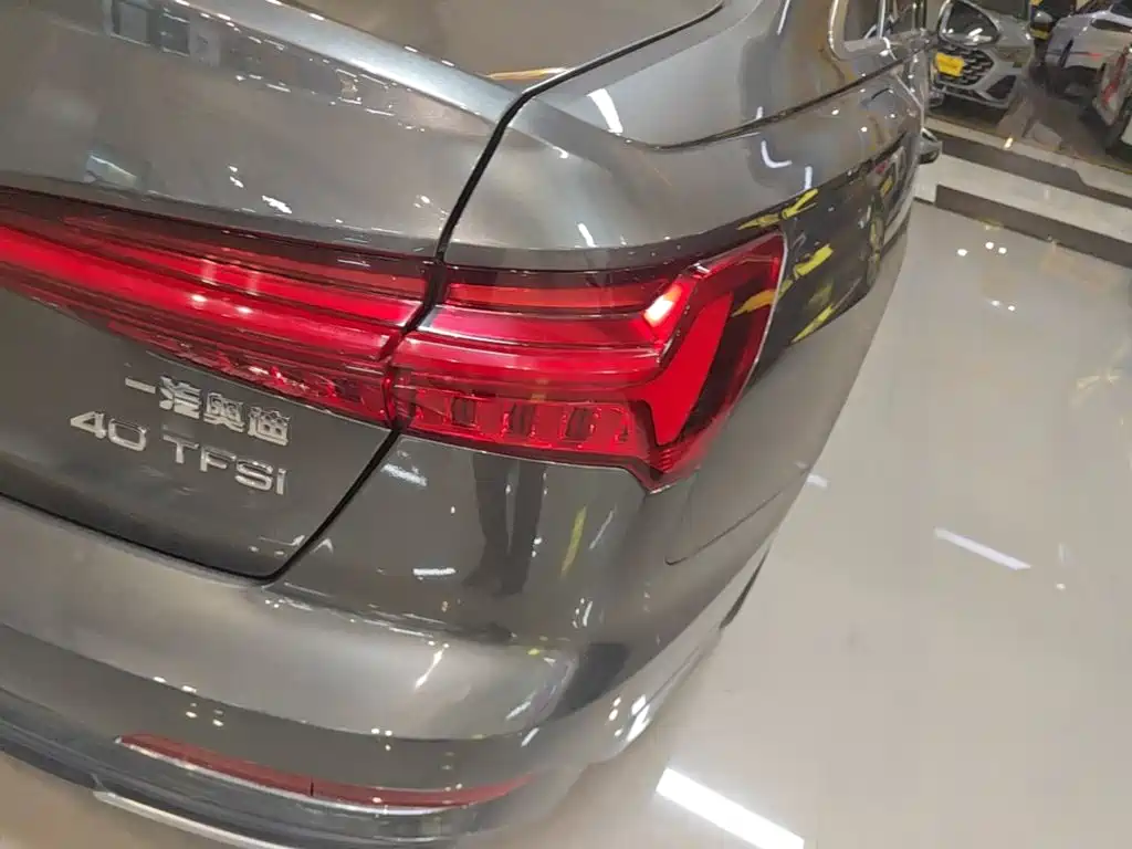 Audi A6L 2021 40 TFSI Luxury
