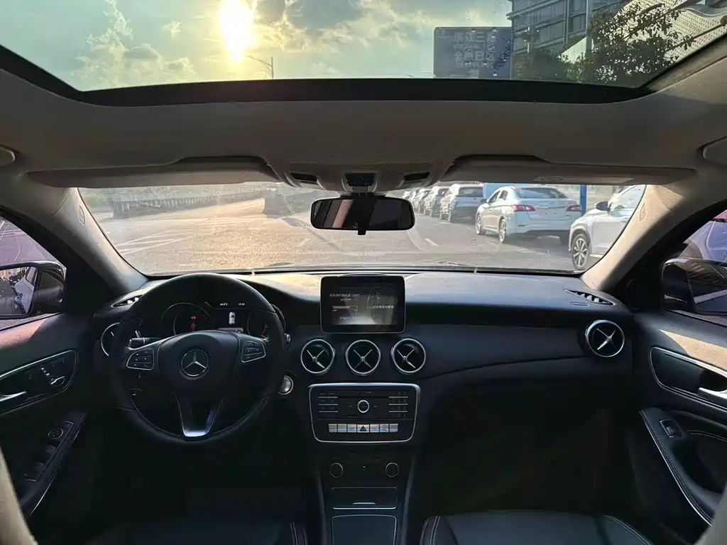 Mercedes-Benz GLA — миниатюра 12