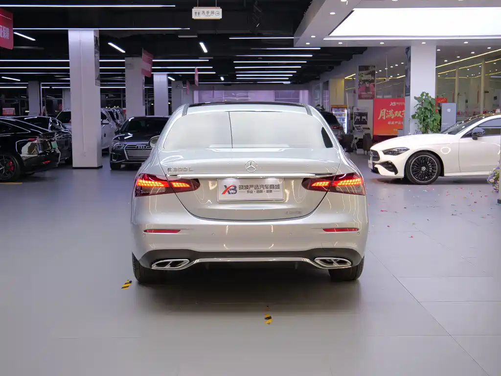 Mercedes-Benz E-Class — миниатюра 6