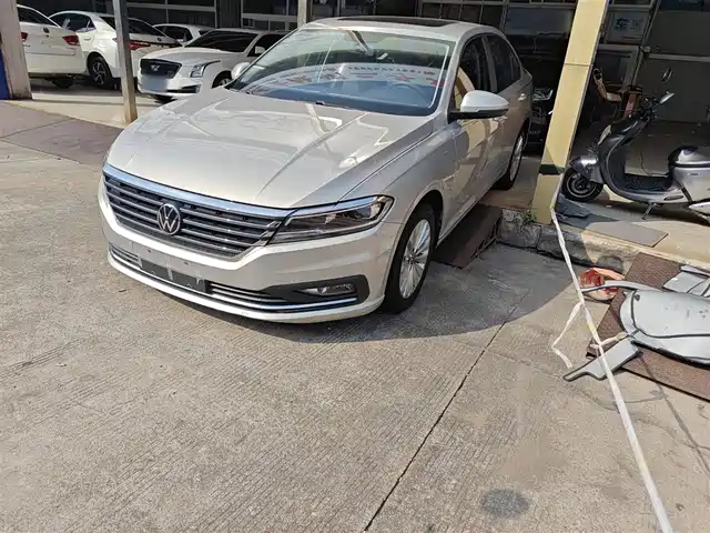 VOLKSWAGEN LAVIDA 2021
